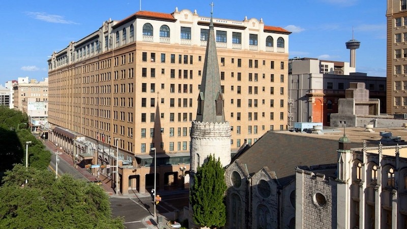 Luxury hotels with private beaches and amenities