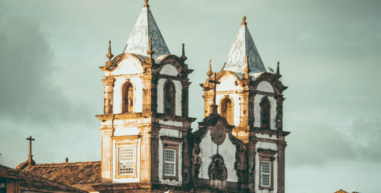 Historical hotels with rich cultural experiences